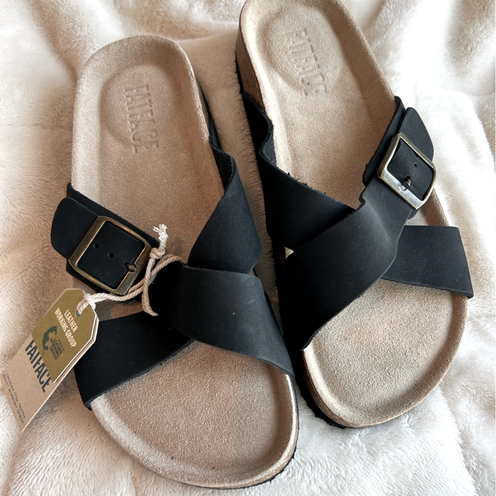 NWT🖤 Comfort Crossover Sandals from UK’s FatFace